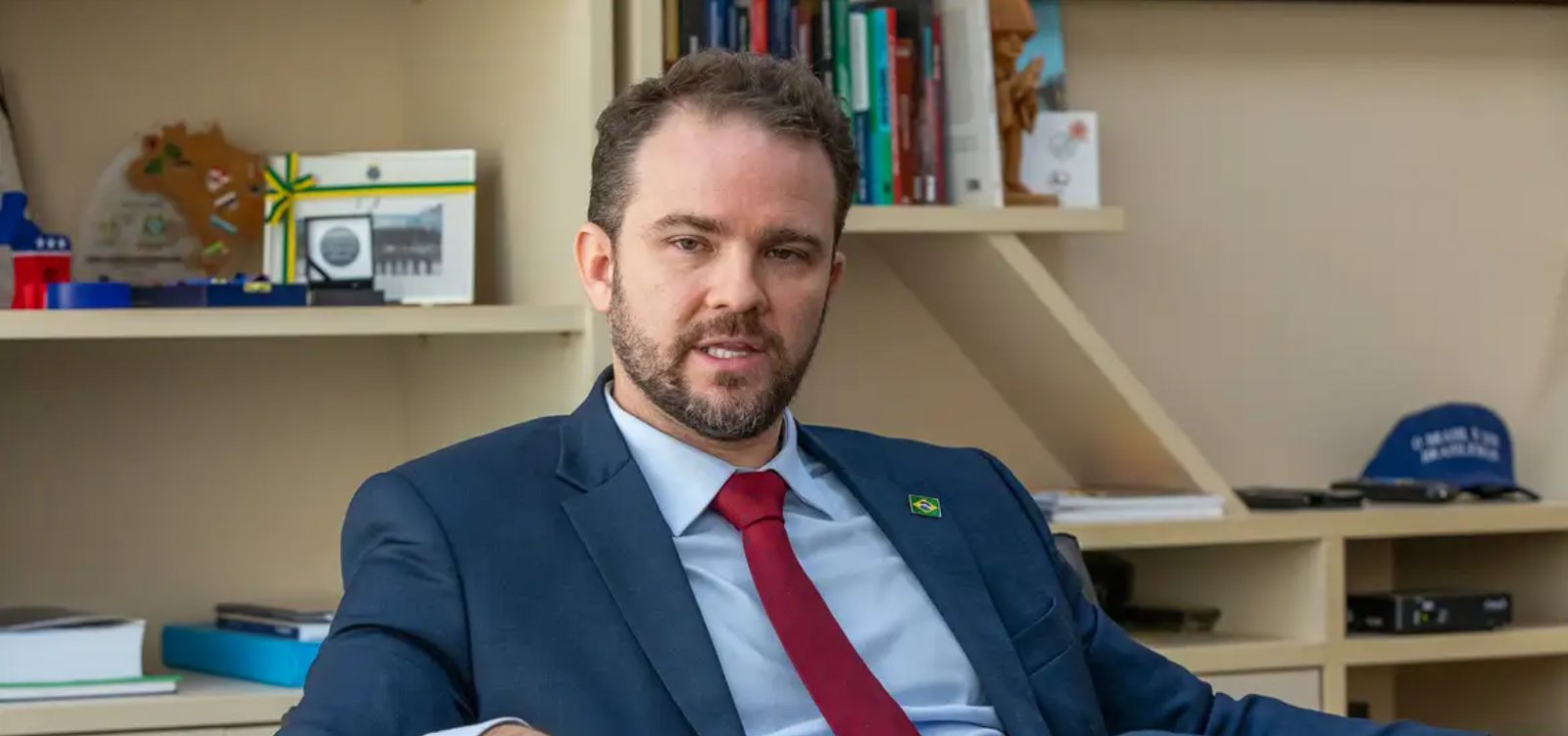 Governo avalia uso do FGTS para quitar dívidas em novo pacote de crédito, diz Durigan