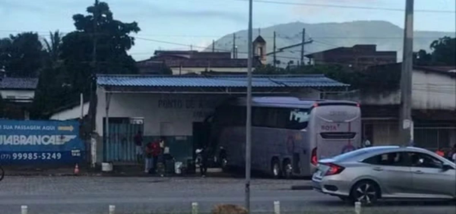 Motorista de ônibus que invadiu rodoviária na Bahia se apresenta e vai responder em liberdade