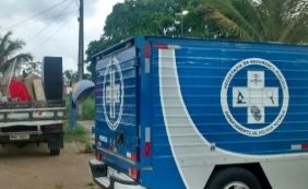 Homem é encontrado morto em carro apreendido pela PM em Prado