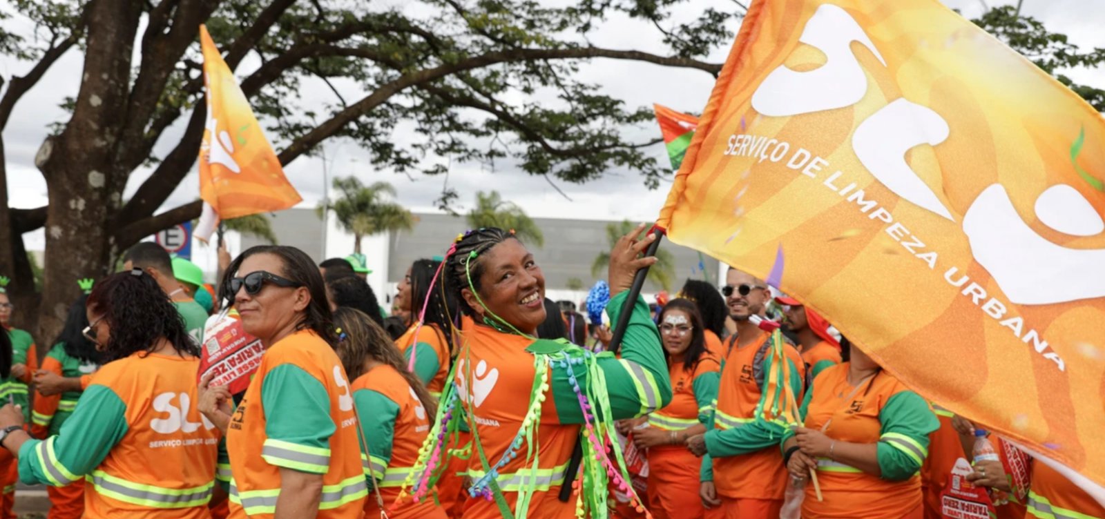 Projeto prevê piso nacional de R$ 3 mil para garis e aguarda análise do Senado