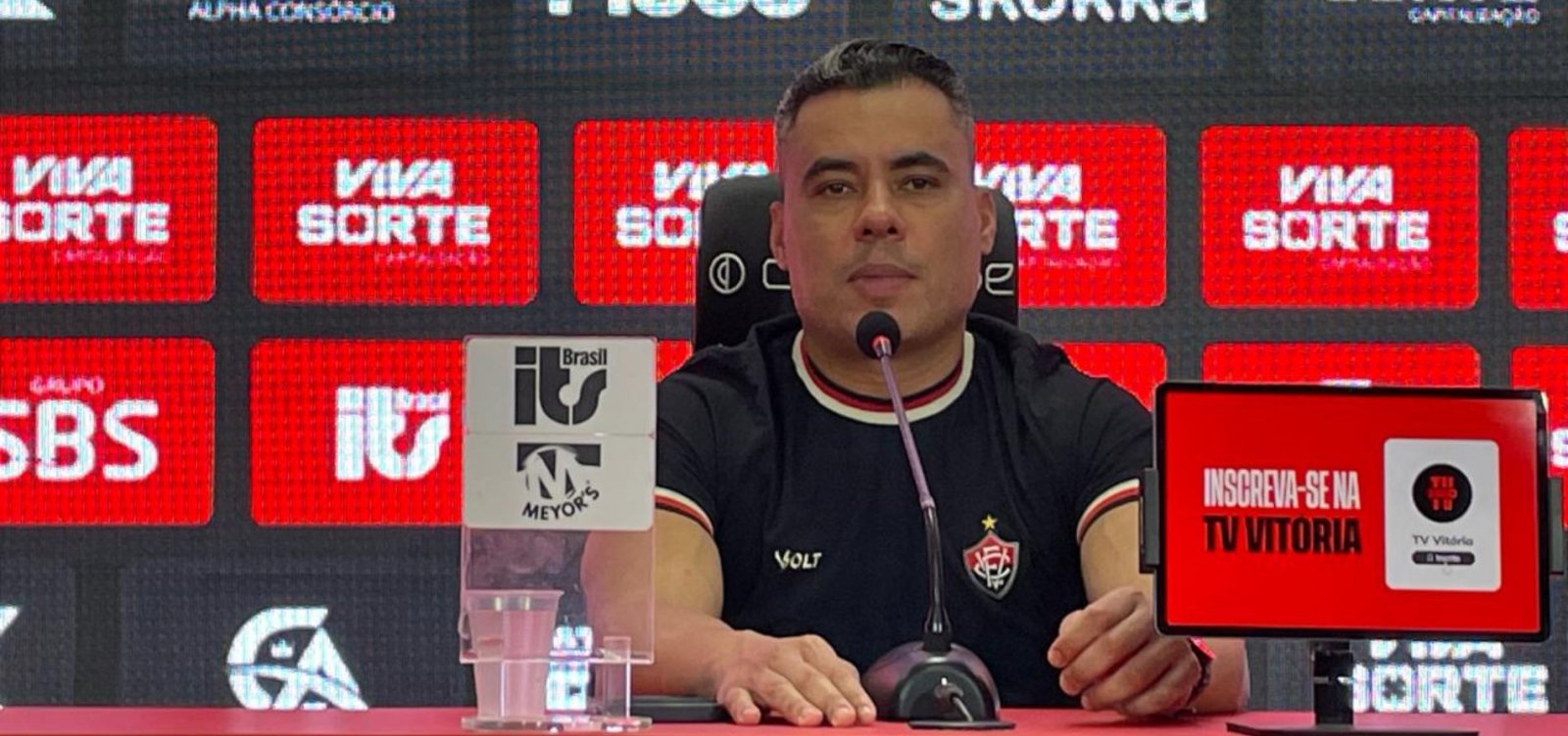 Jair Ventura defende Aitor após goleada do Vitória: "Tentando recuperar o atleta"