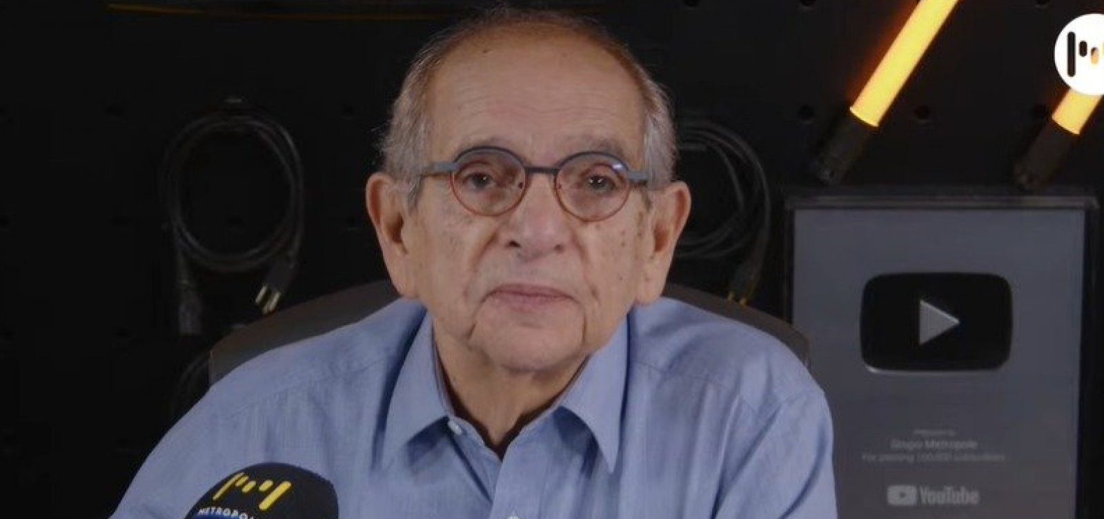 MK critica excesso de honrarias na Alba e aponta desvio de função: “uma casa de festas”