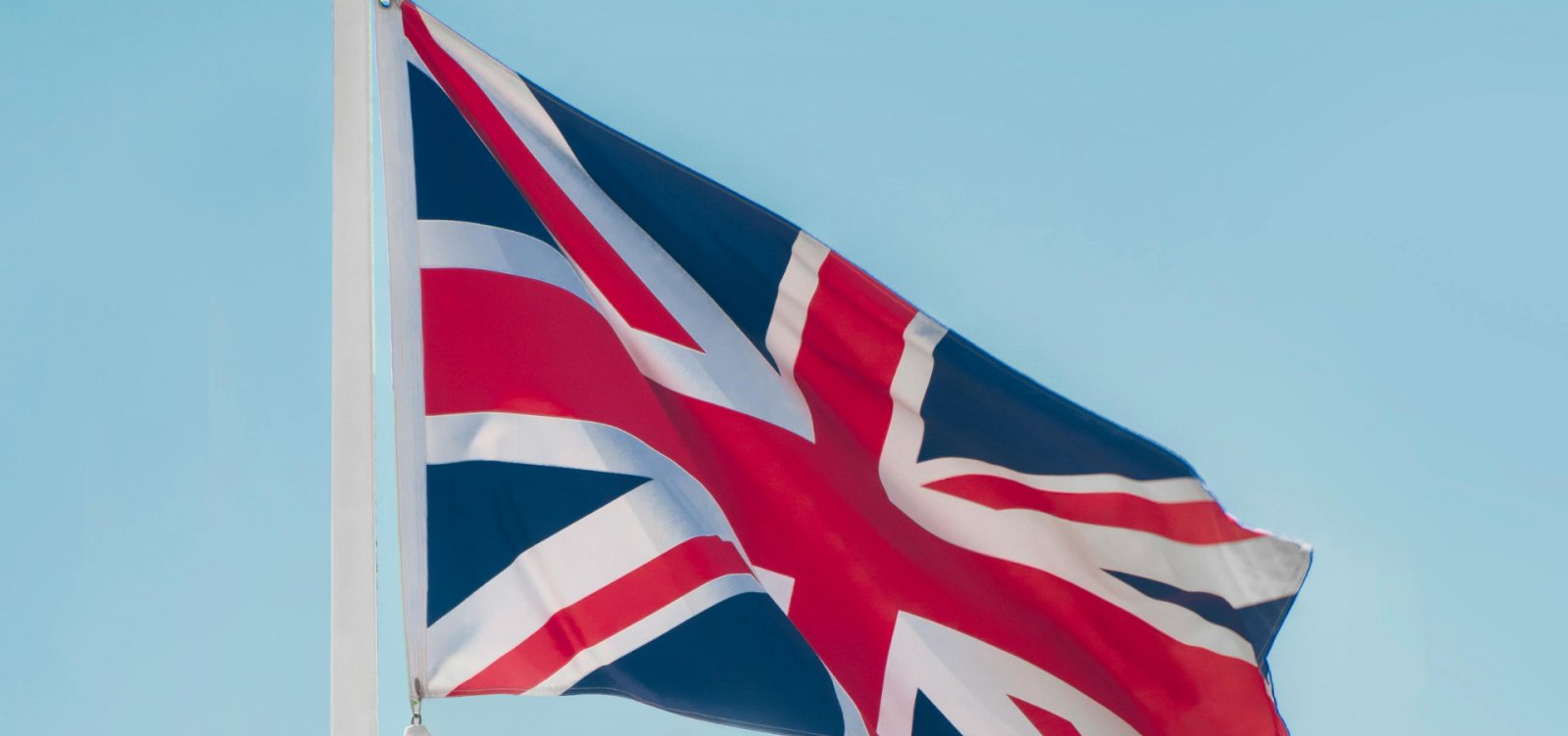 Reino Unido acusa Rússia de operação submarina e faz alerta direto a Putin