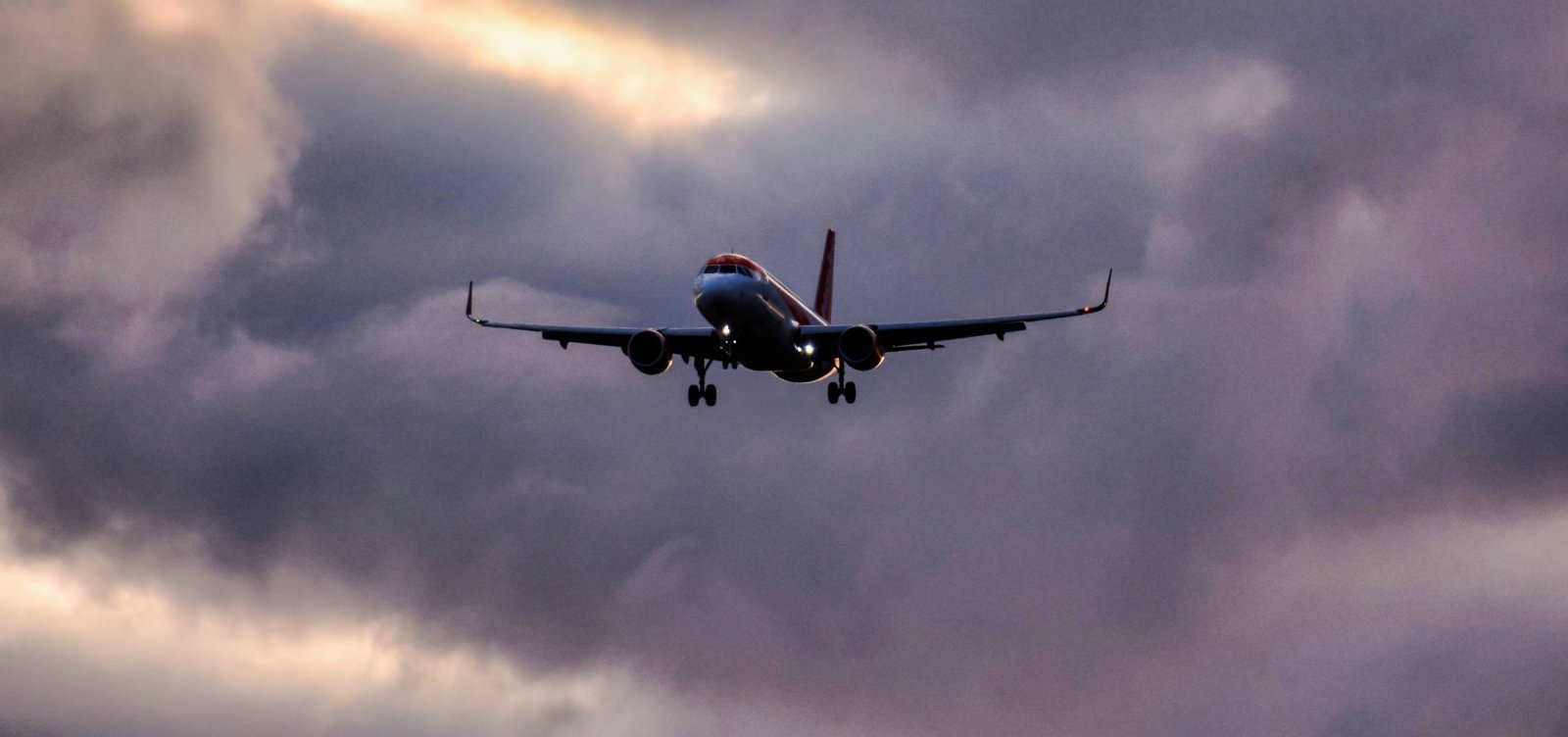 Falha no controle aéreo provoca cancelamentos em Congonhas e Guarulhos nesta sexta