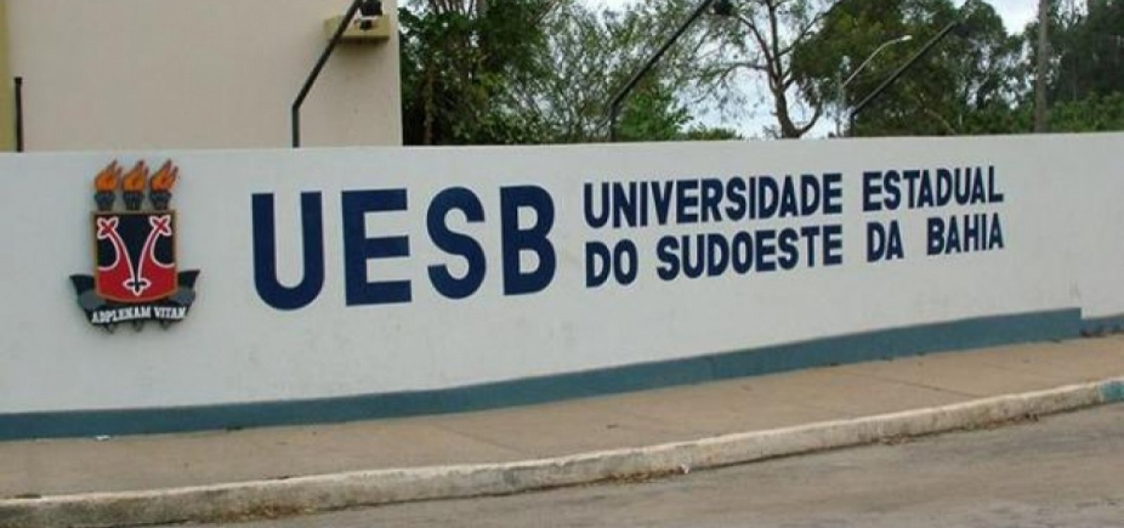 Uesb abre seleção para professores de cursos de graduação da EaD