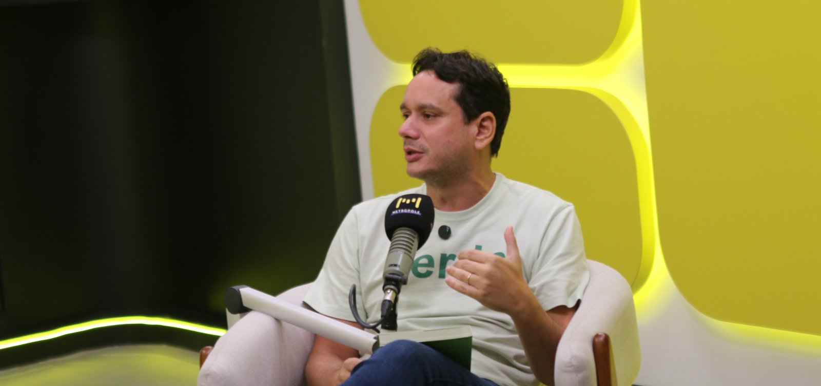 Vereador André Fraga volta a defender projeto sobre uso de caixas de som nas praias