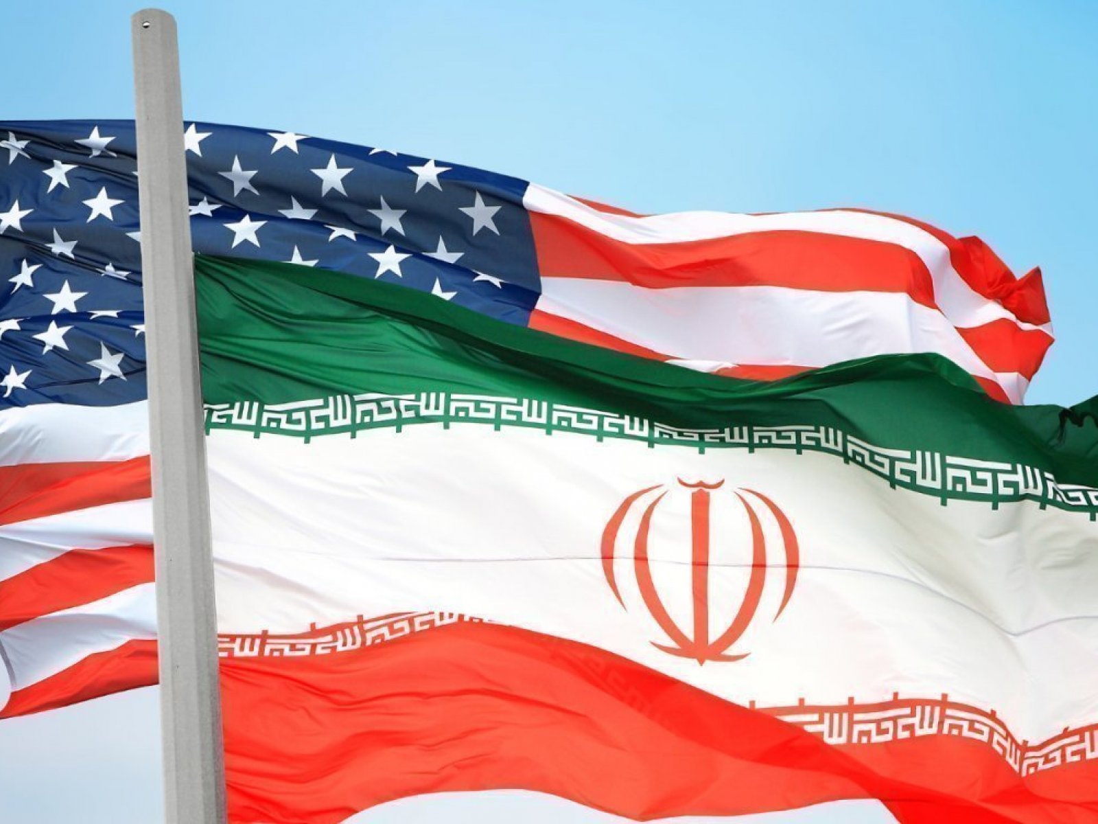 Vice-presidente dos EUA chega ao Paquistão para negociar acordo com Irã