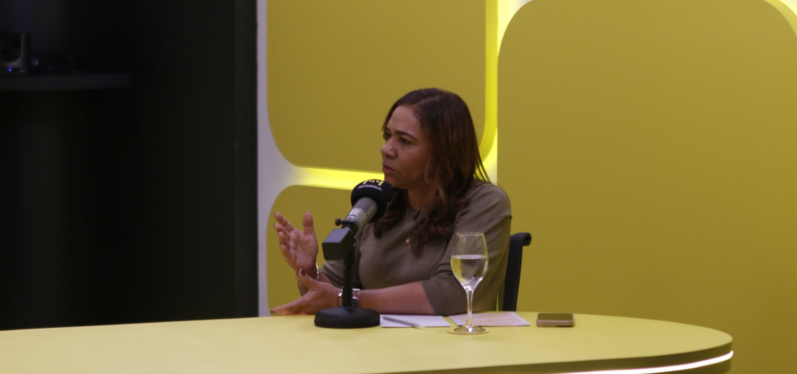 Bahia regula 72 mil pacientes no 1º trimestre de 2026, com 49 mil atendidos em até 24h, diz secretária 