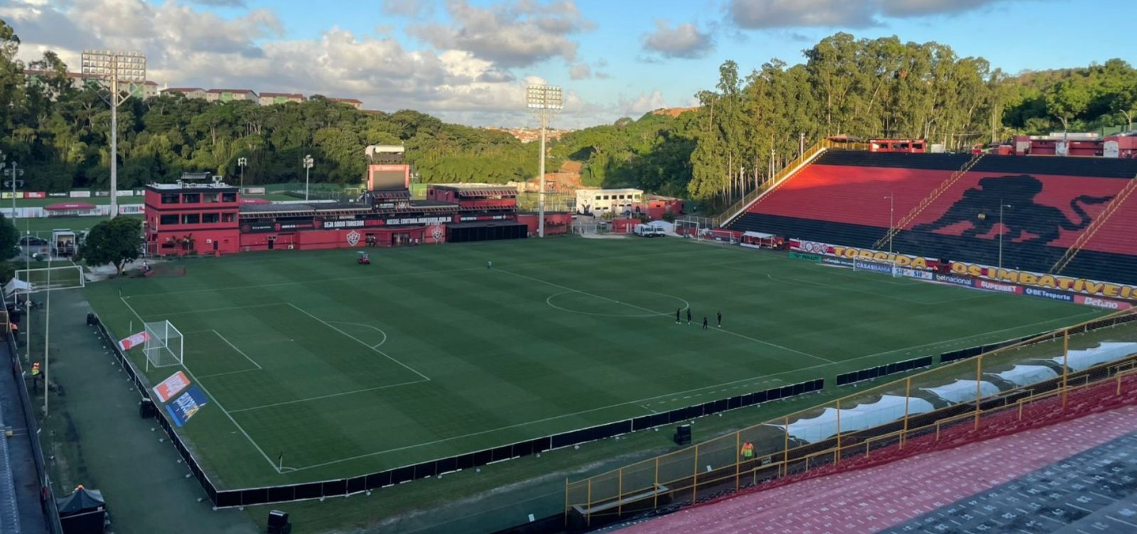 Vitória aprova contas de 2025 e registra déficit de R$ 25 milhões