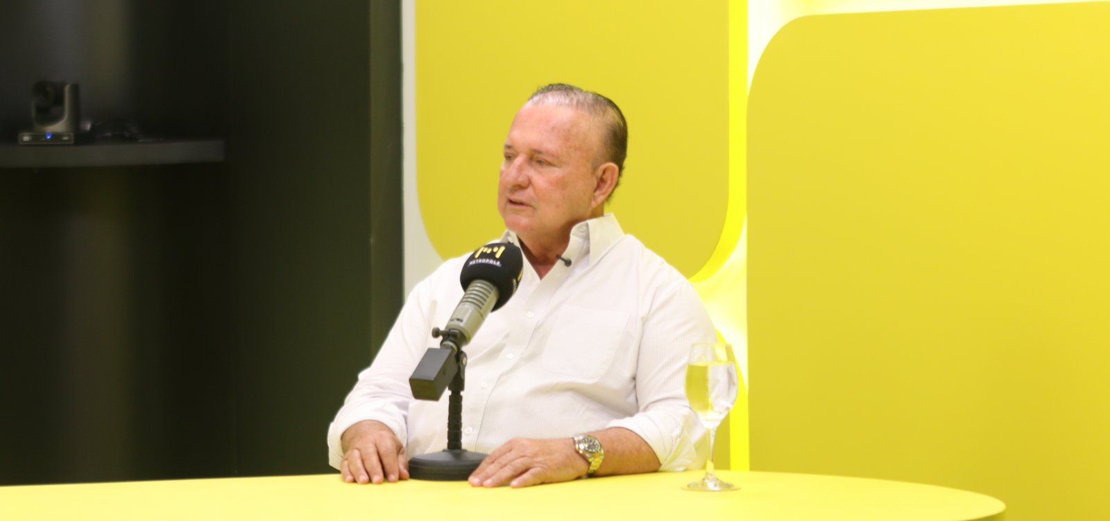 Adolfo Menezes critica excesso de concessão de honrarias e aponta desgaste na Alba