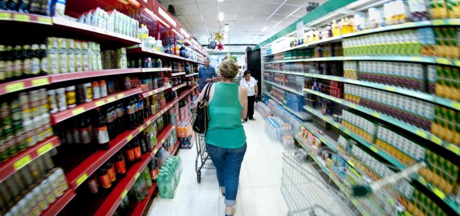 Vendas do varejo baiano crescem 2,7% em fevereiro e superam média nacional