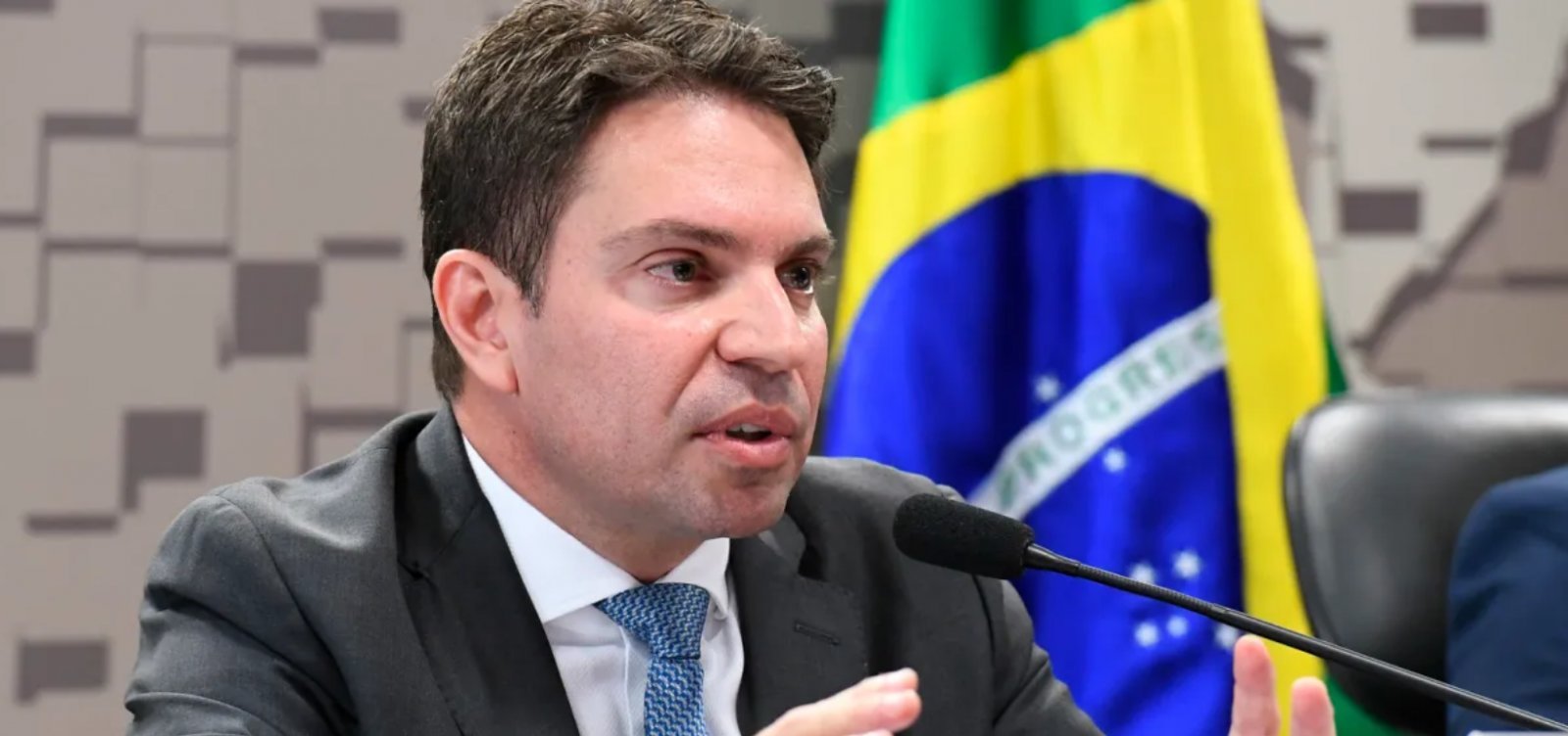 Ex-deputado Ramagem deixa prisão nos Estados Unidos