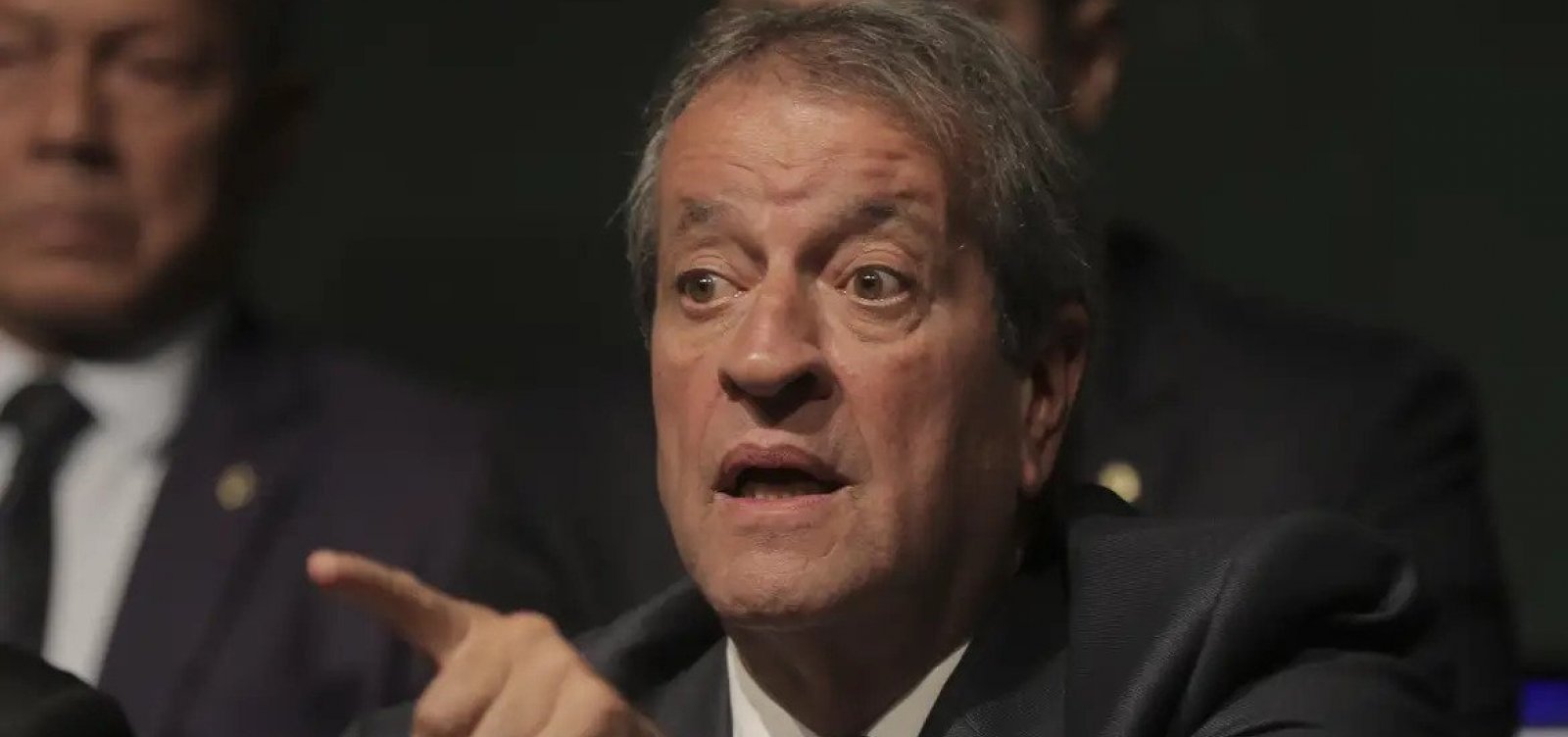 Valdemar viaja aos EUA para se reunir com Eduardo Bolsonaro e definir cenário do PL ao Senado