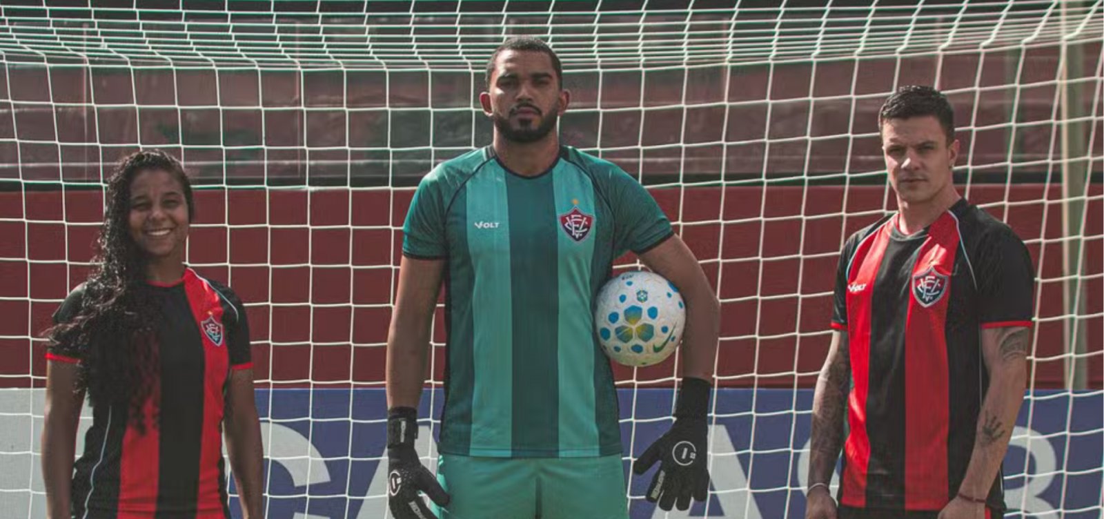Vitória lança uniforme principal para temporada 2026