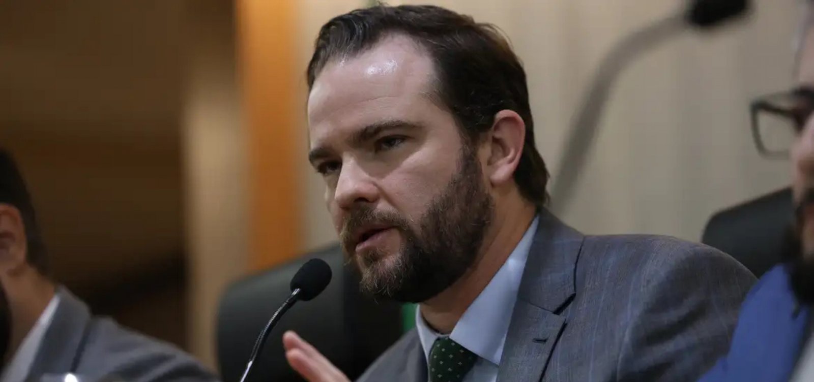 Ministro da Fazenda diz que medidas contra endividamento serão anunciadas por segmentos