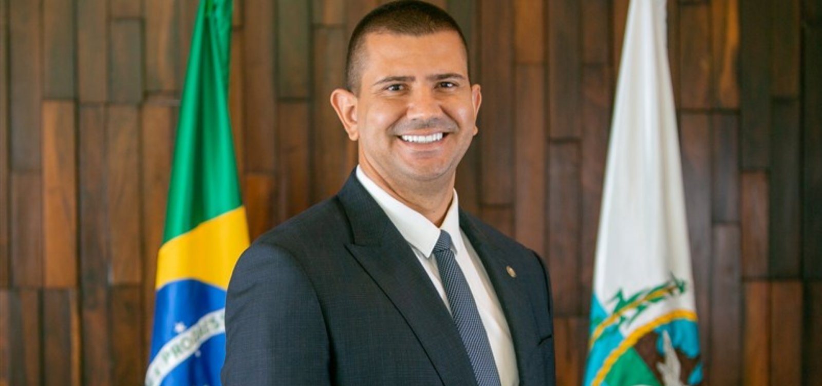 Candidato único, Douglas Ruas é eleito presidente da Alerj