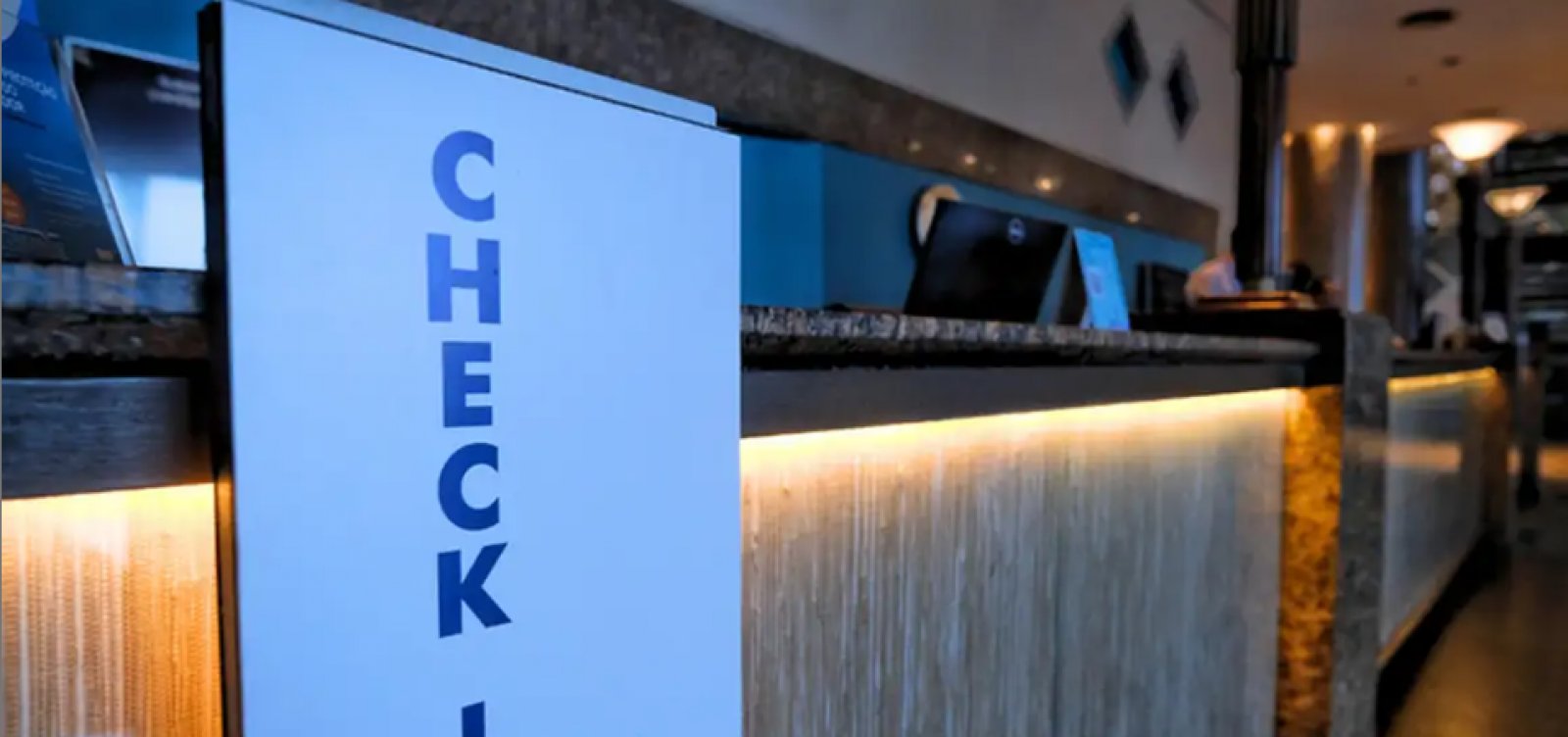 Hotéis têm até esta segunda para adotar novo check-in digital obrigatório