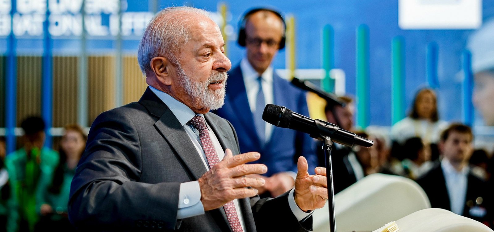 Lula diz que ameaça nuclear do Irã é “mito falso” e questiona guerra