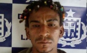 Homem é preso acusado de agredir e torturar a mãe com uma faca em Laje