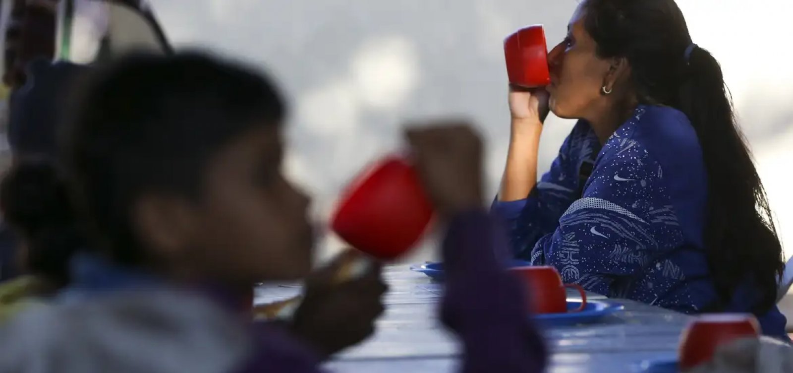 Quase 8 mil migrantes morrem em rotas pelo mundo em 2025, diz OIM