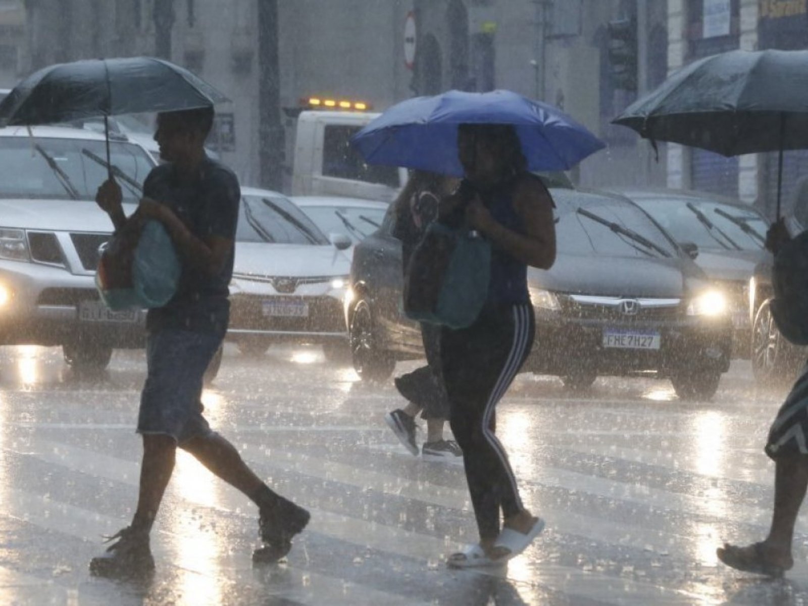 Salvador e mais 91 cidades da Bahia entram em alerta para chuvas intensas