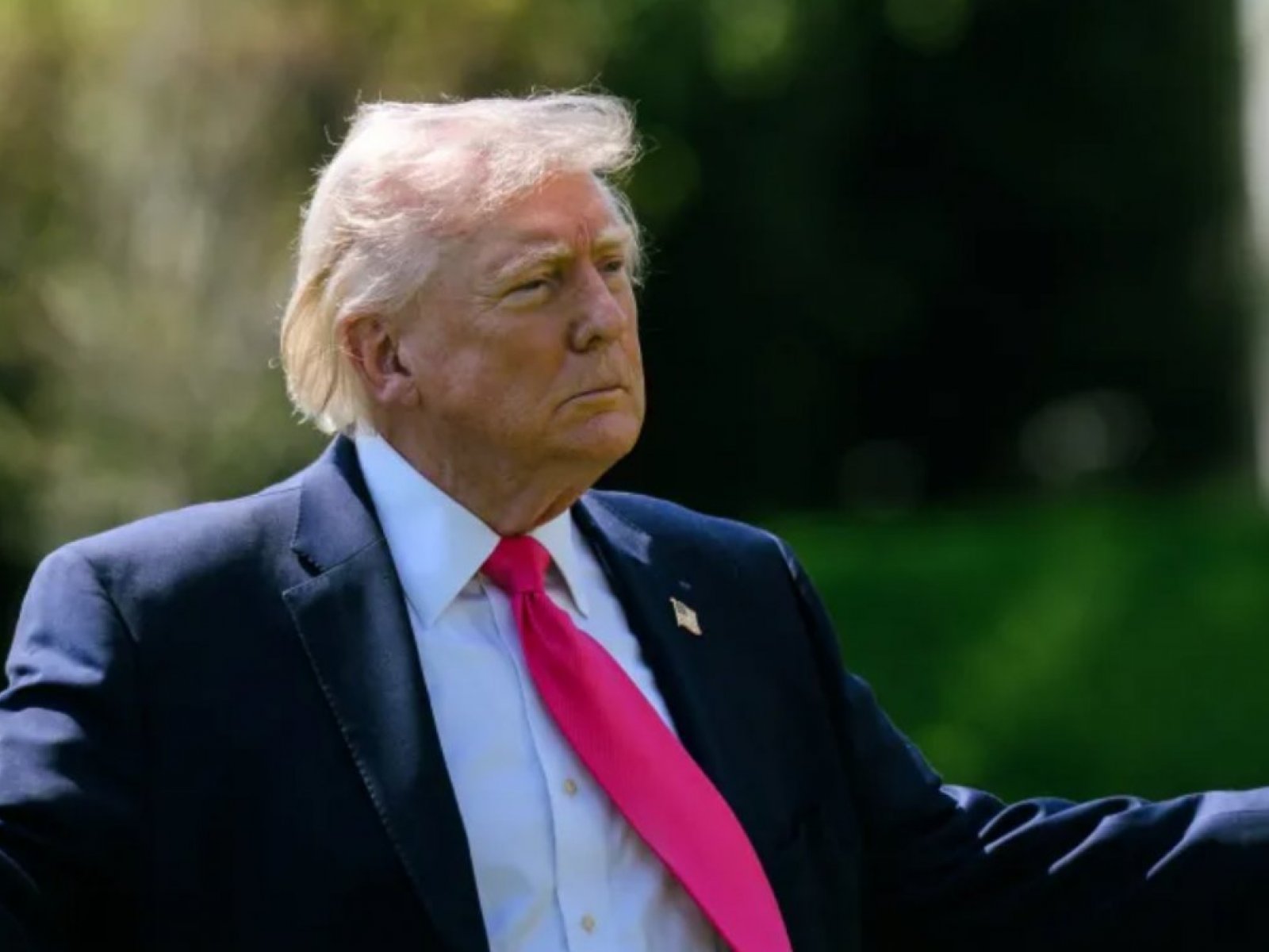 Trump prorroga cessar-fogo com o Irã e mantém bloqueio no estreito de Ormuz