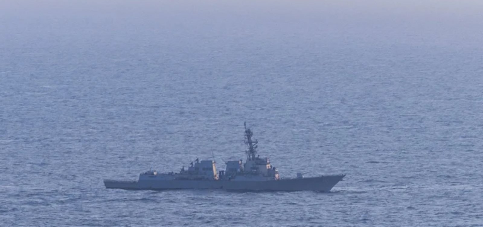 Guarda iraniana intercepta navios no Estreito de Ormuz