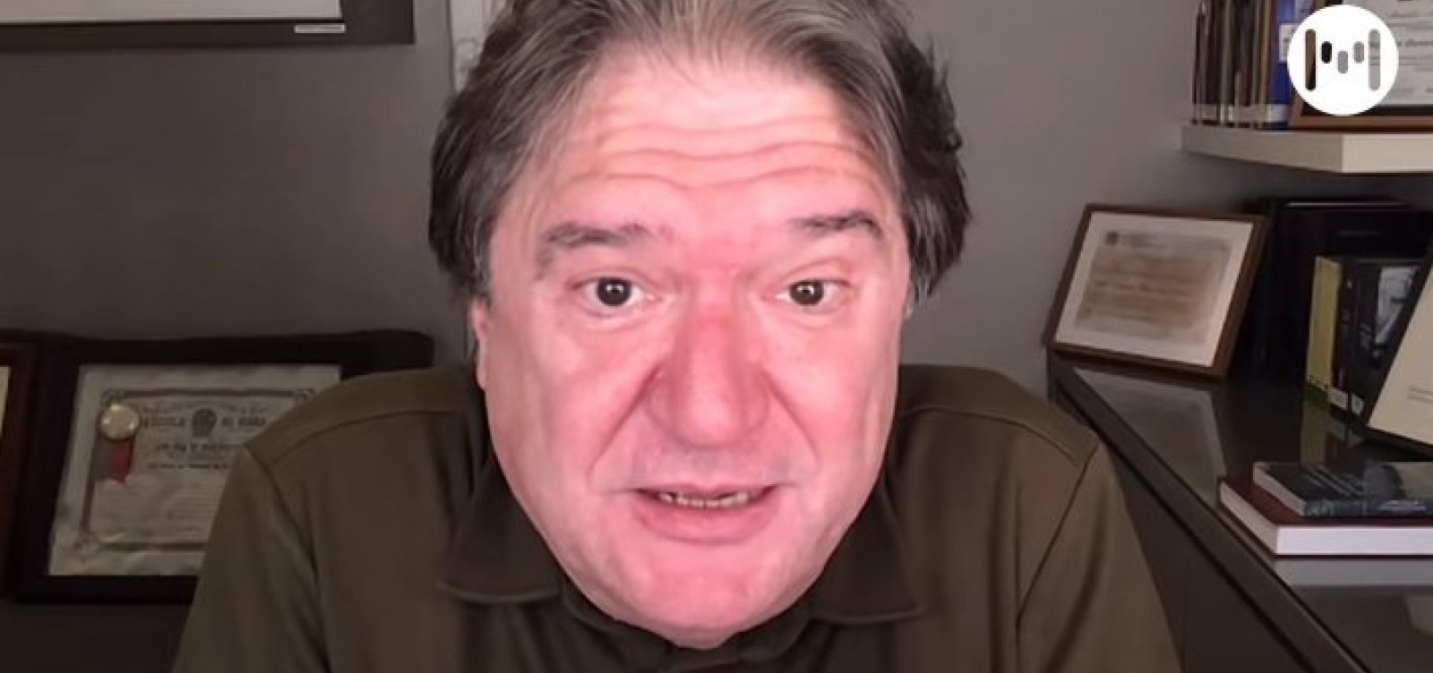 “Judiciário é alvo global da extrema direita”, analisa o jurista Pedro Estevam Serrano 