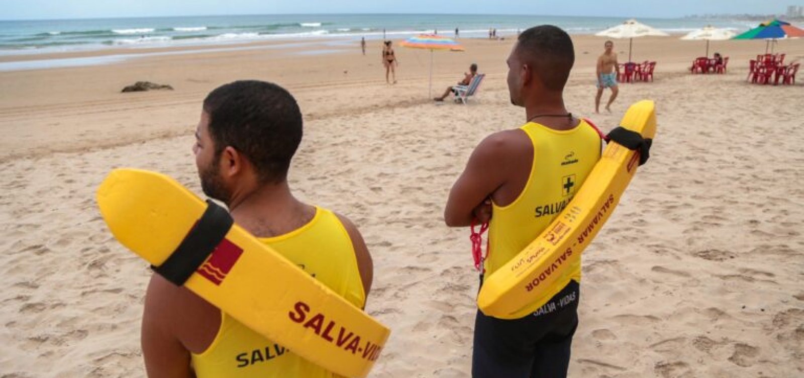 Salvamar alerta para risco de afogamentos e presença de caravelas nas praias de Salvador