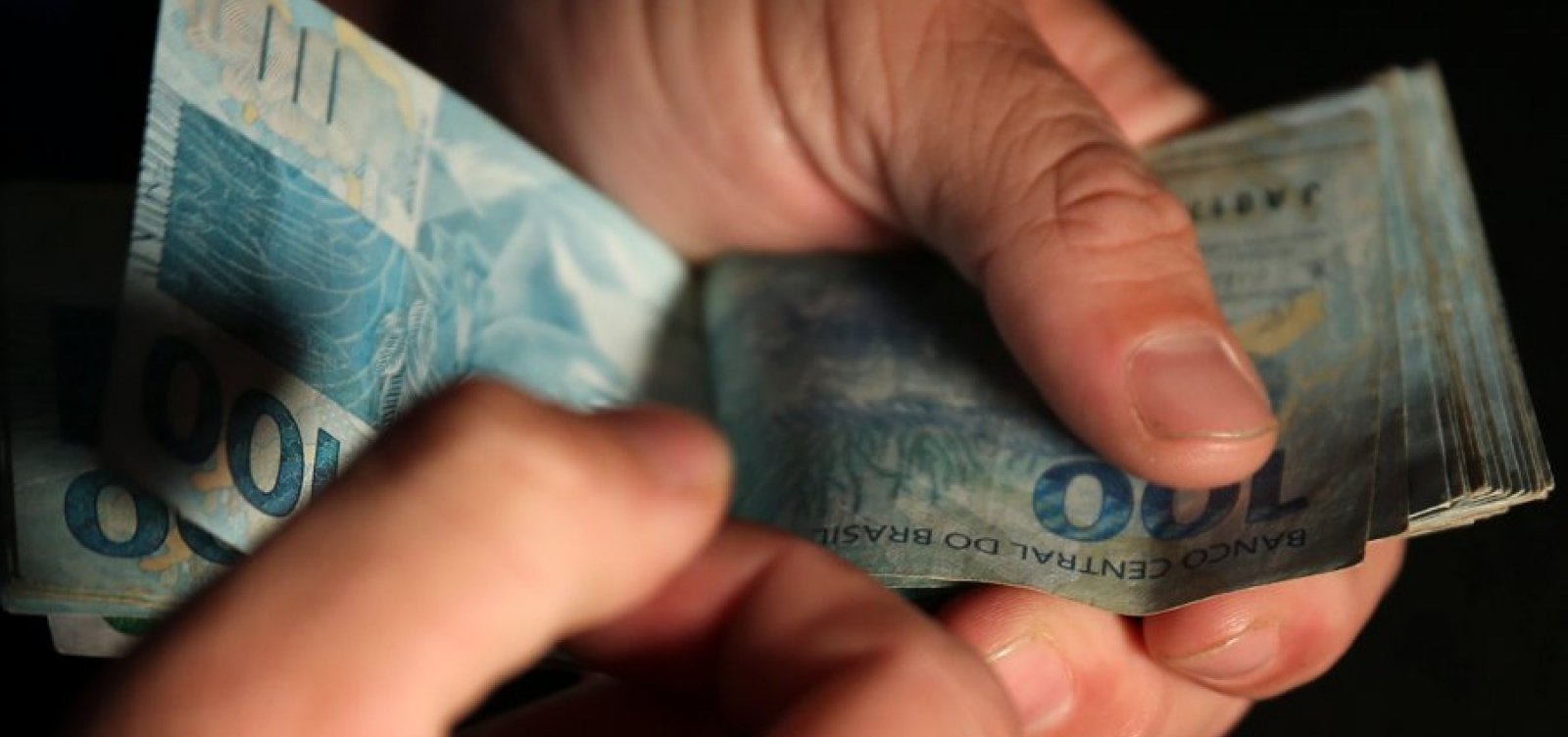 INSS paga 13º nesta sexta: veja calendário de pagamento e saiba como consultar