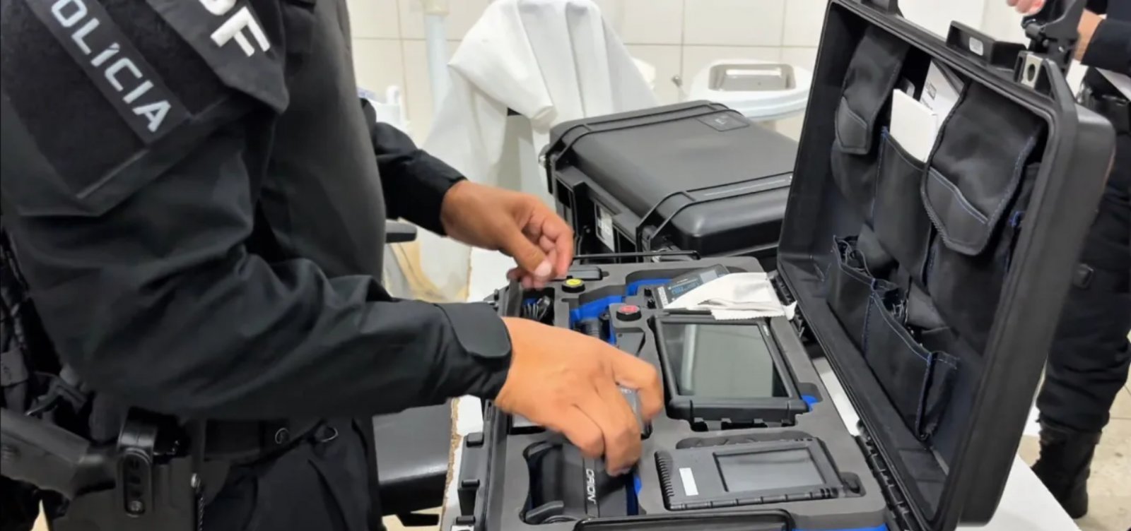 Operação mira celulares do crime organizado em nove presídios da Bahia