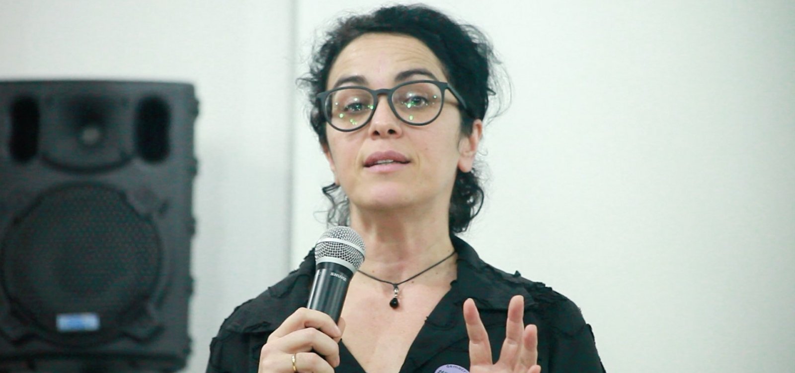 Márcia Tiburi relembra ameaças e saída do Brasil após ataques políticos em 2018