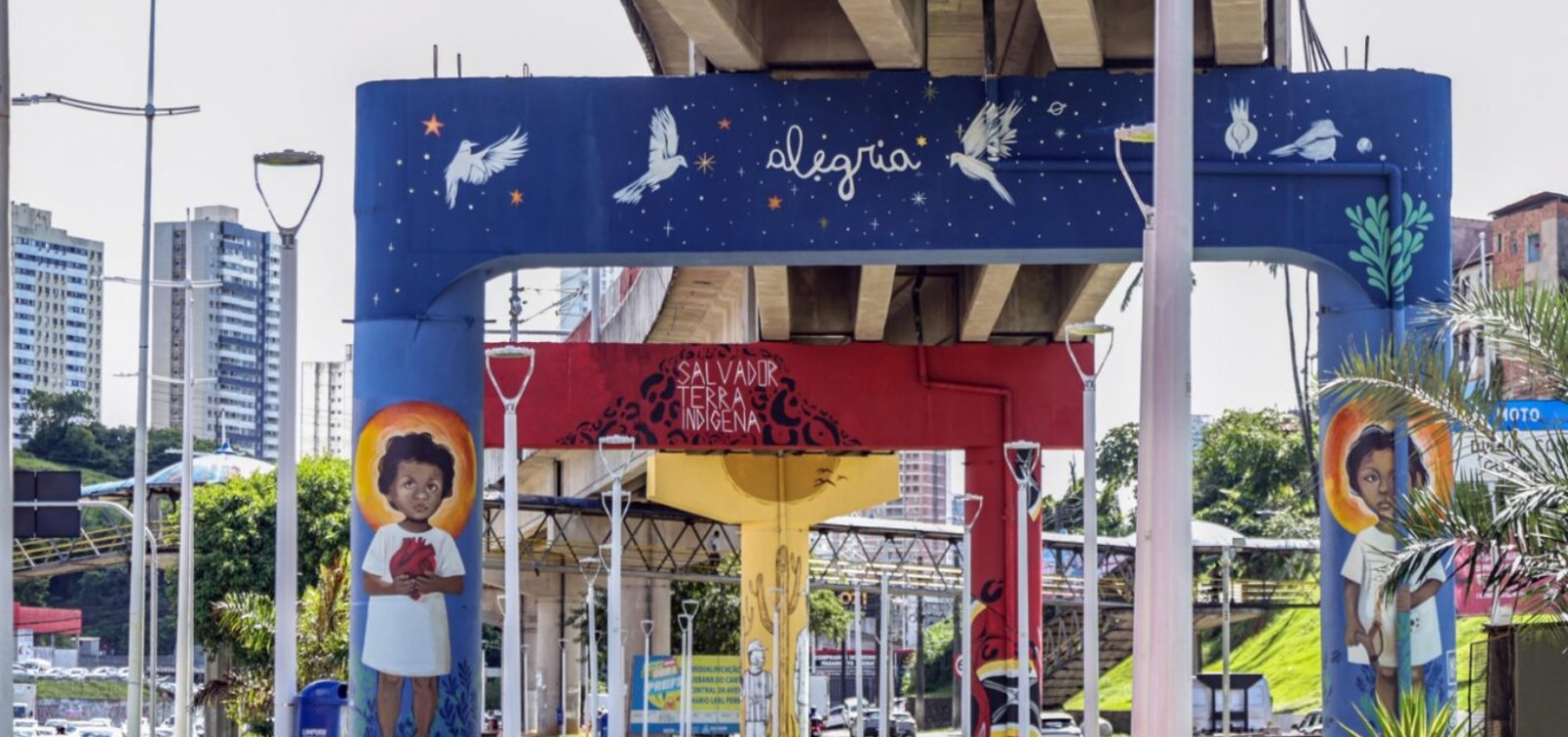 Bonocô ganha galeria a céu aberto com mais de 25 pilares grafitados em Salvador