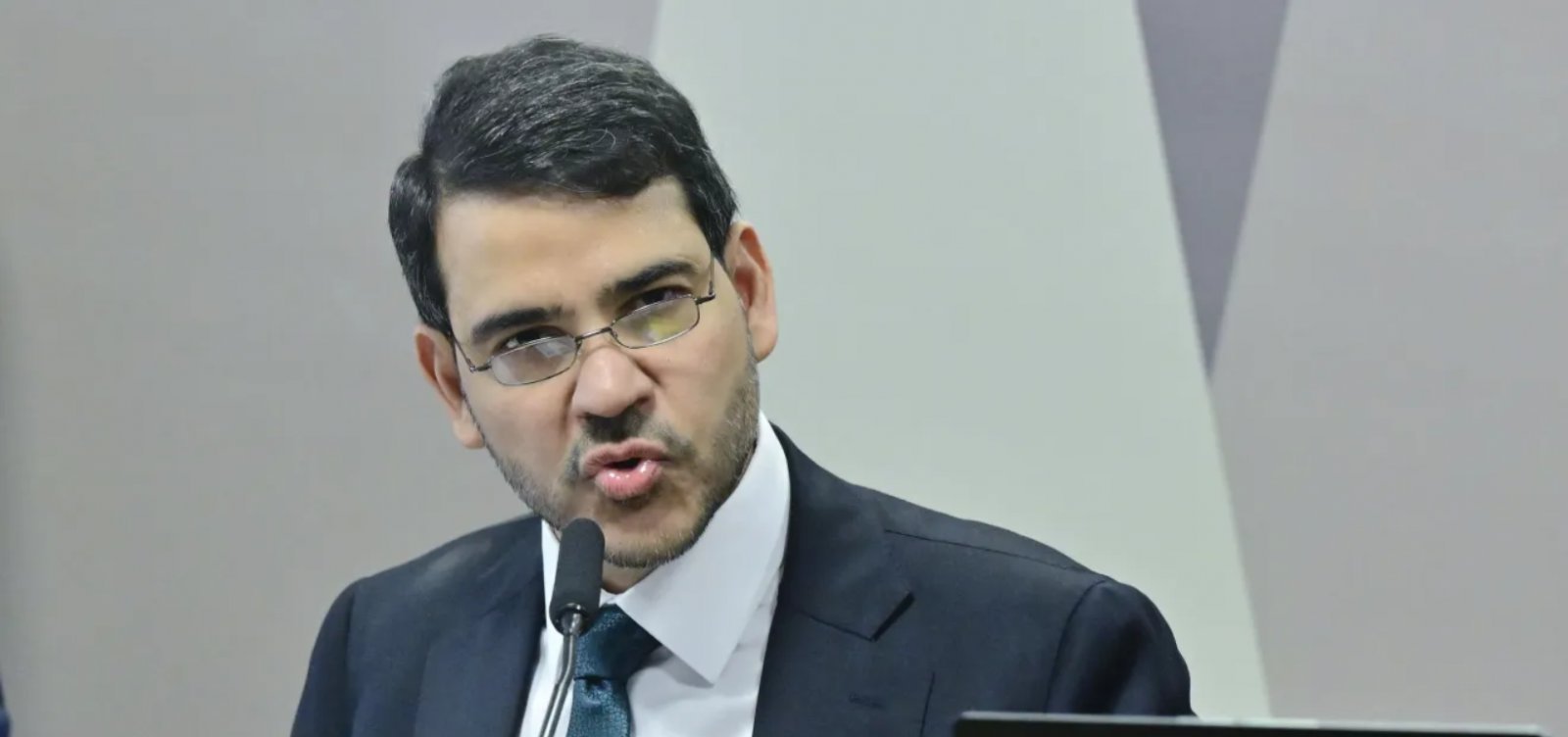 CCJ aprova Jorge Messias para o STF com 16 votos a 11; decisão agora cabe ao plenário