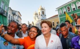 Dilma chega a Salvador para receber título de cidadã baiana nesta quinta-feira