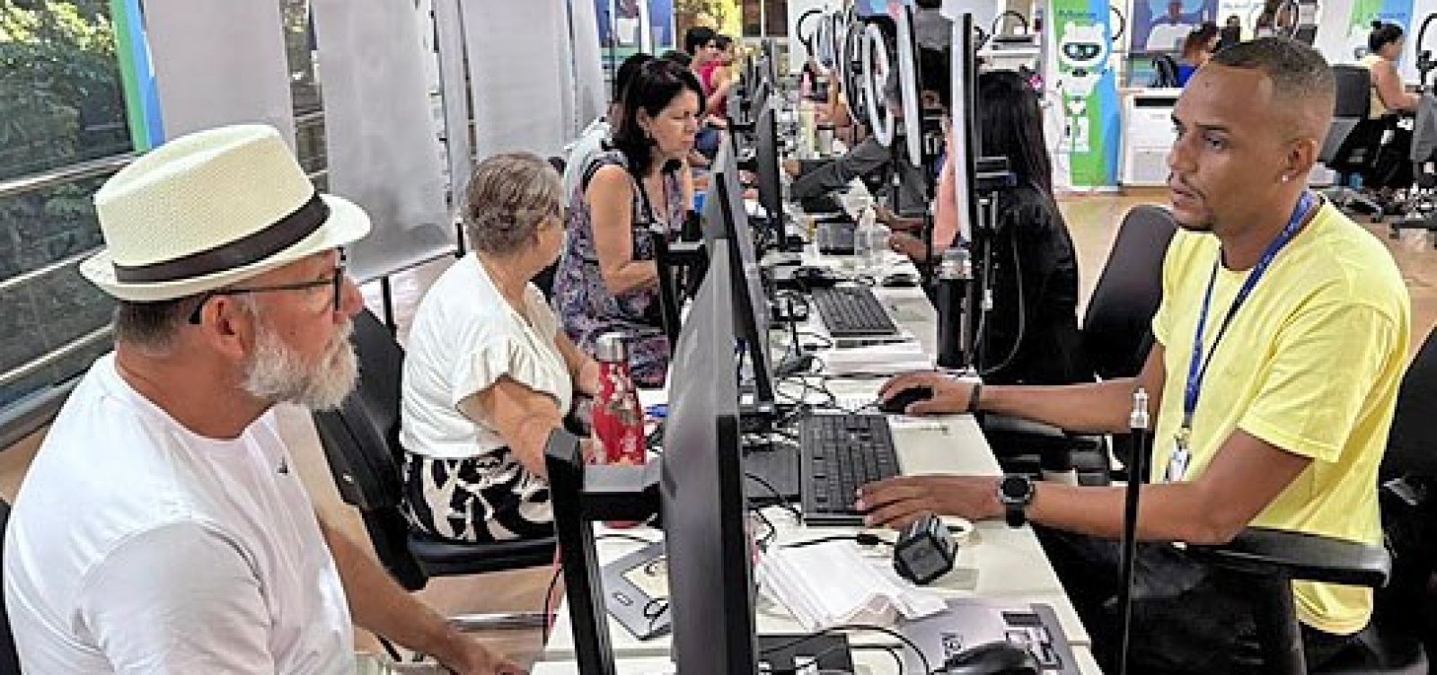 TRE-BA registra mais de 24 mil atendimentos em plantões antes do fechamento do cadastro eleitoral