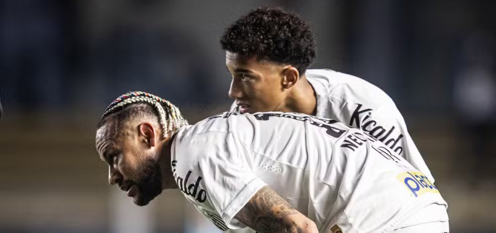 Santos abre sindicância após confusão entre Neymar e Robinho Jr.
