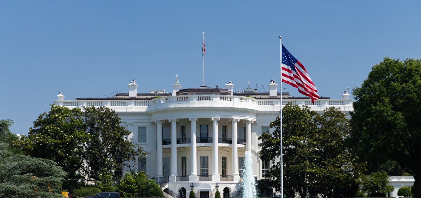 Casa Branca entra em lockdown após relatos de tiros perto do complexo em Washington