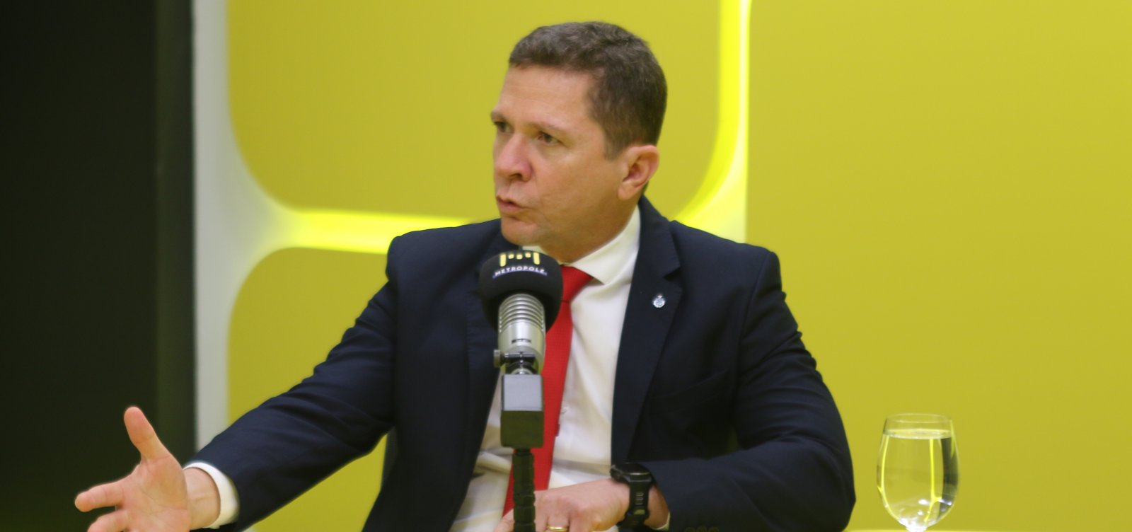"Asfixia financeira”, diz delegado-geral da Polícia Civil sobre estratégia contra crime organizado na Bahia