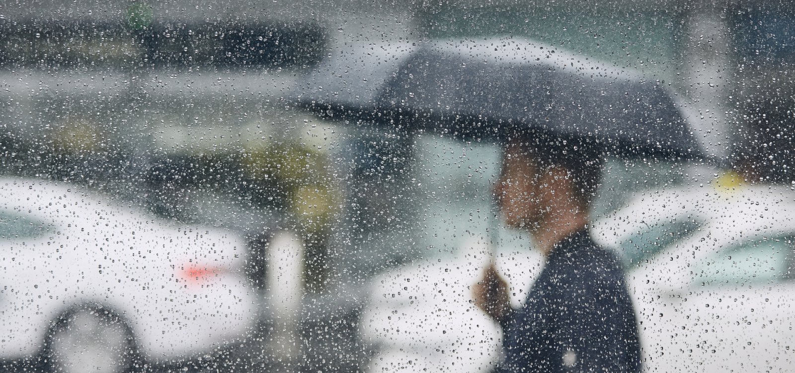 Inmet alerta para chuvas intensas em Salvador e outras 87 cidades da Bahia