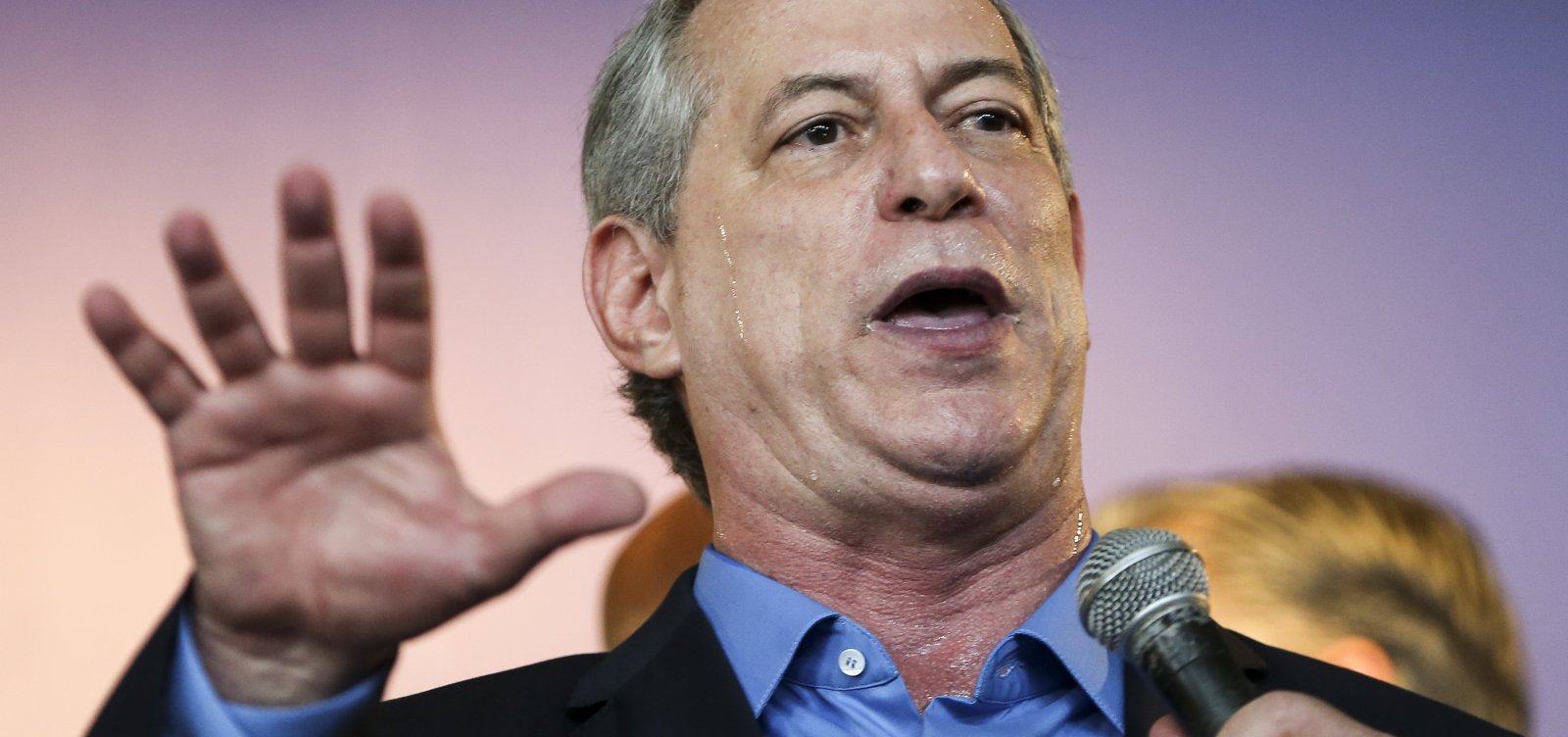 Ciro Gomes recusa convite do PSDB para disputar Presidência e mira governo do Ceará