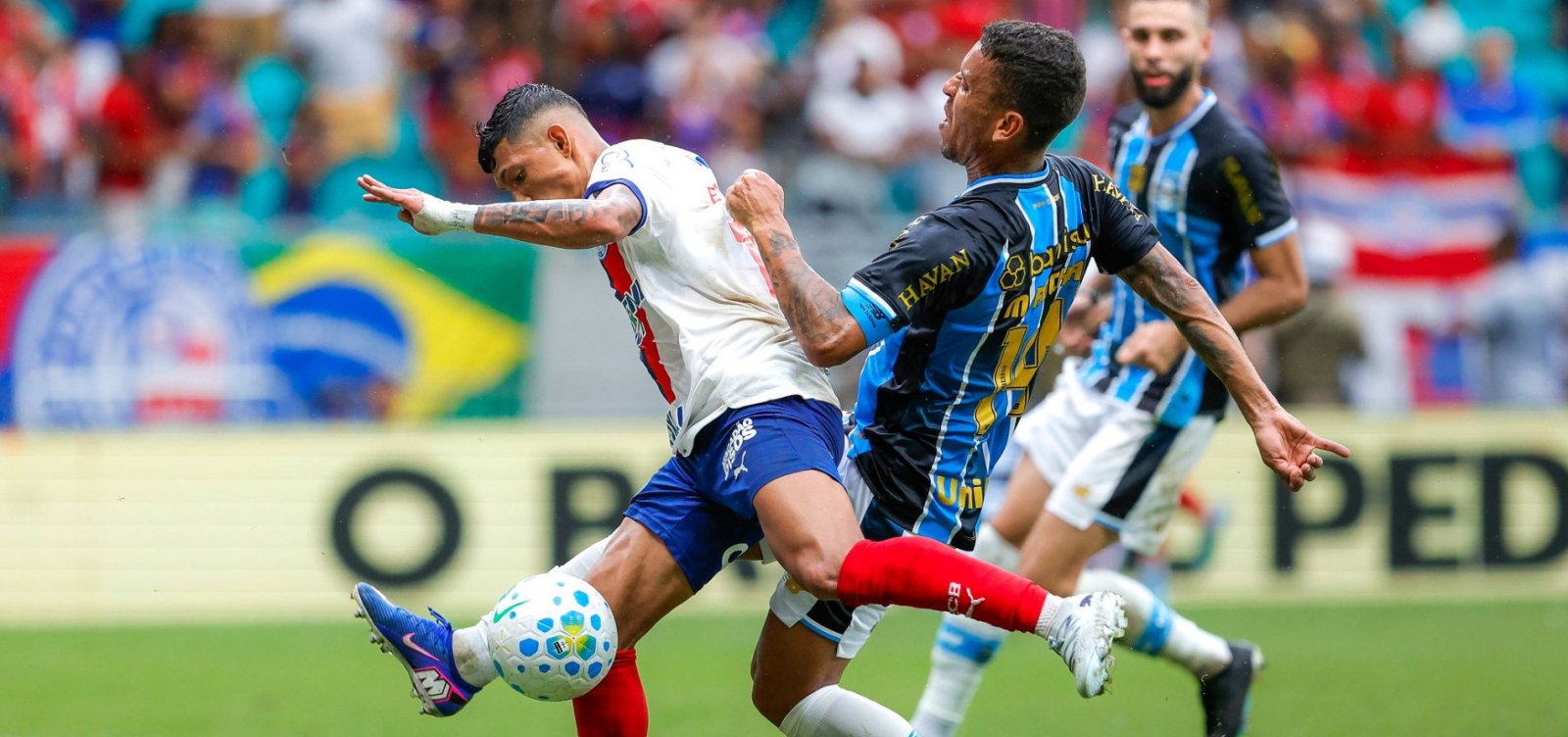 Bahia empata com o Grêmio na Fonte Nova e amplia jejum de triunfos