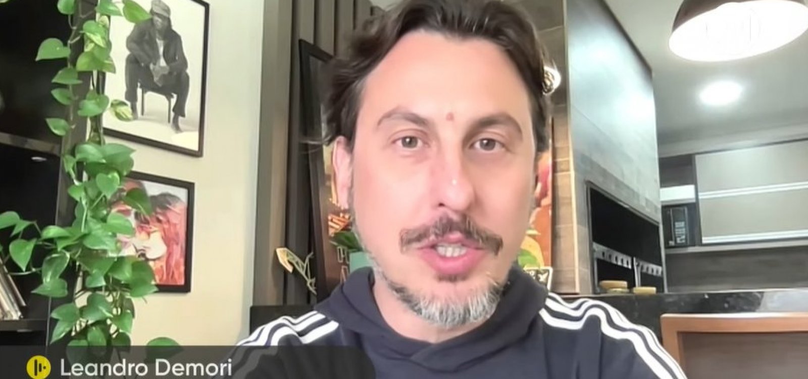 Leandro Demori vê “estrago grande” para Flávio Bolsonaro após caso Vorcaro e filme milionário