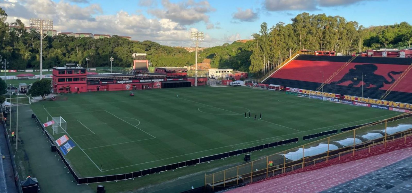 Vitória x Internacional: onde assistir, prováveis escalações e arbitragem