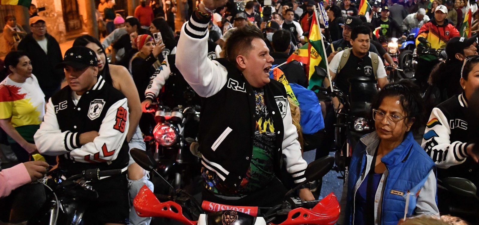 Tensão na Bolívia se intensifica com onda de protestos contra o governo de Rodrigo Paz