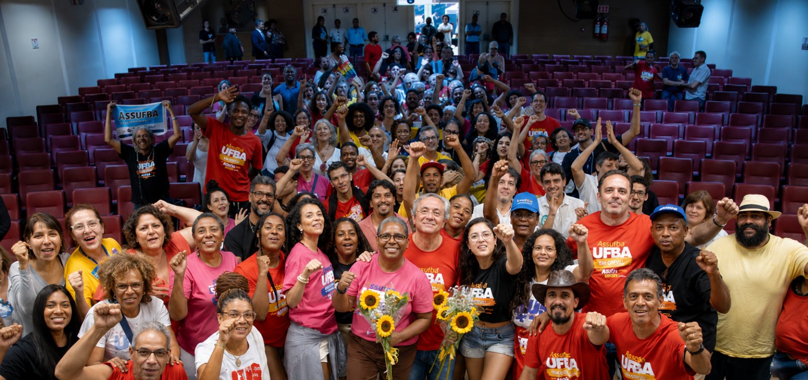 Primeira eleição direta para reitor da Ufba é marcada por tretas entre candidatos