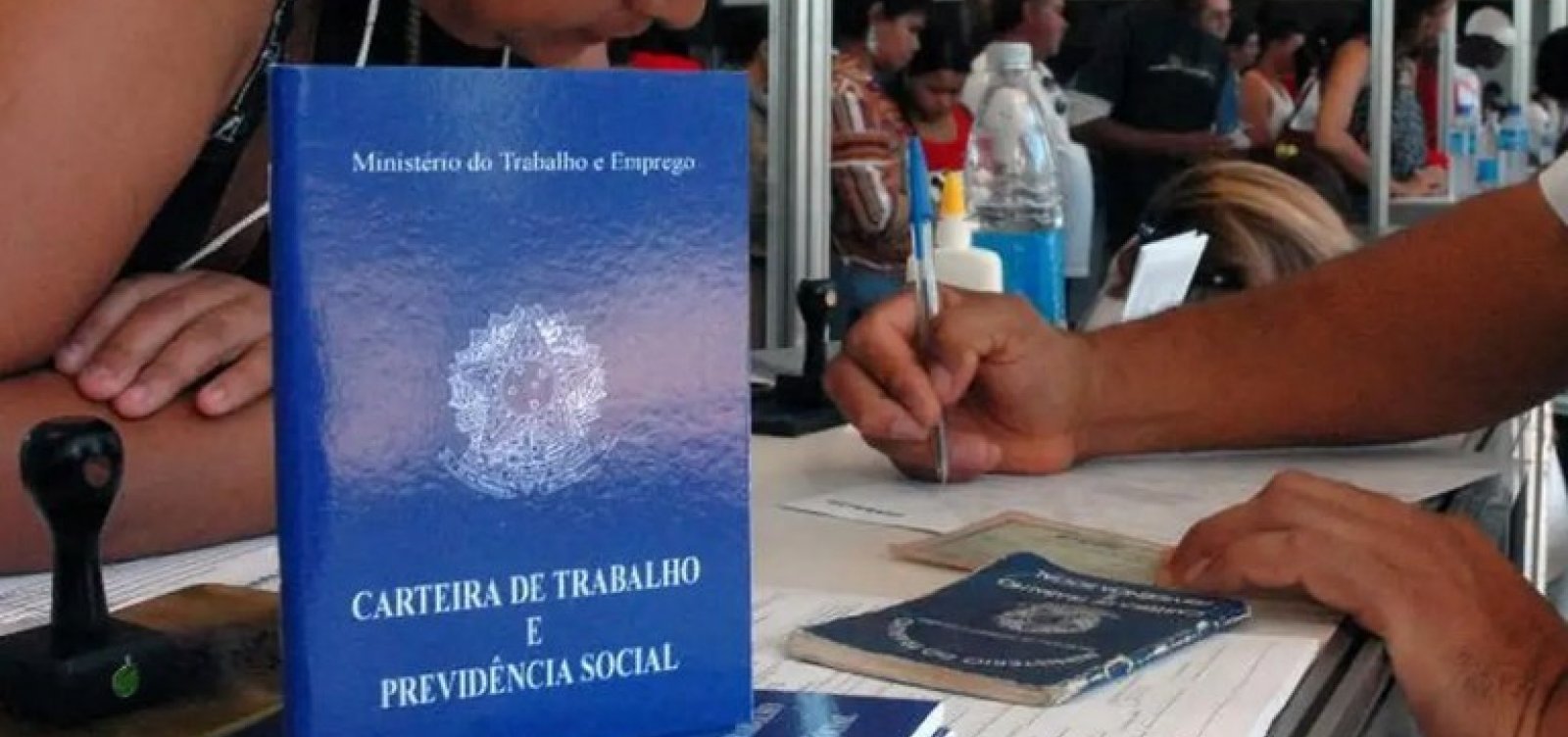 Desemprego cai para 5,8% em abril e atinge menor nível da série histórica para o período