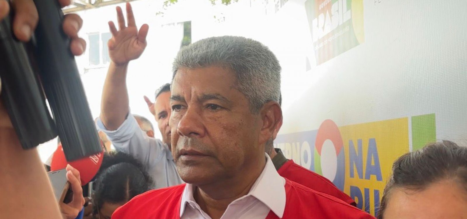 Jerônimo cita repasse a Ilhéus e nega perseguição a prefeitos de oposição