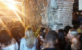 Biergarten: evento é marcado por desorganização e festival de queixas