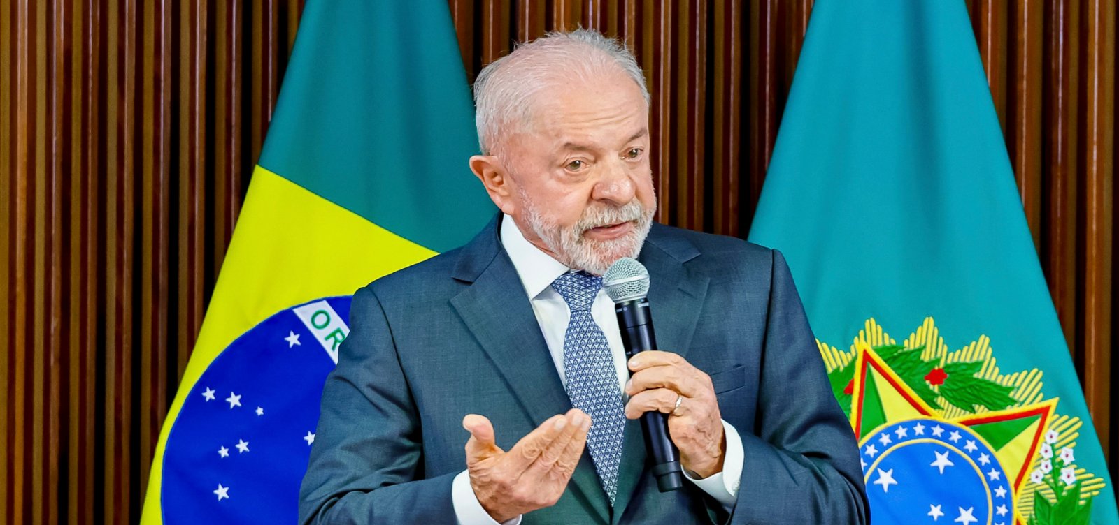 Lula diz que foi pego “de surpresa” com novas tarifas e que vai enviar carta a Trump